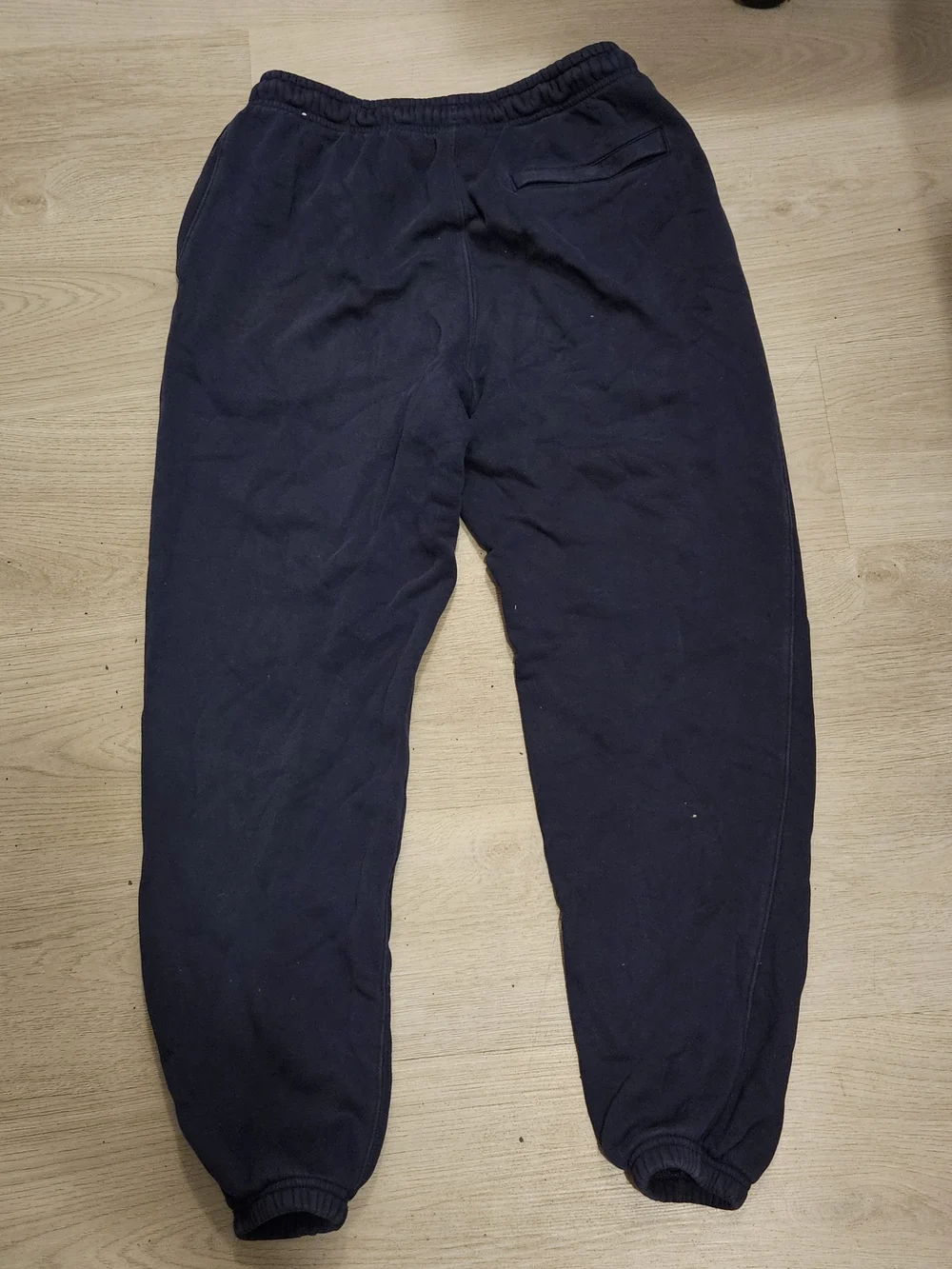 Nike Men’s Dark Blue Fleece Joggers with White Swoosh